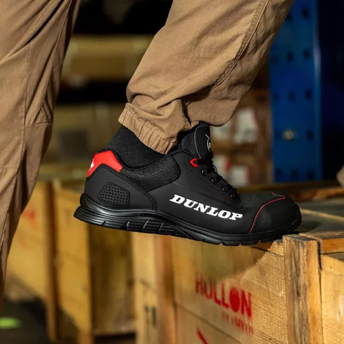 Dunlop Matt Black S3 ESD félcipő